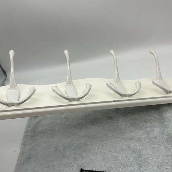 Wooden Slender w/Router Edges-4-Large Metal Hooks Coat/Hat Wall Mount Rack - Picture 4 of 7